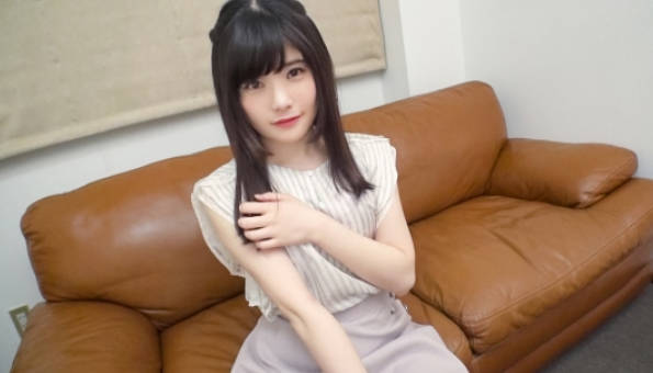 SIRO-3827 【初撮り】ネットでAV応募→AV体験撮影 972 「刺激が欲しかったから」という理由でAV出演.清楚な顔して重度のスケベ娘.男優の激しいピストンに「イクッイクッイクッッッ」と絶叫!!整った顔を崩して乱れる姿がエロい.1