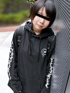 我有一个业余的短发女孩,她喜欢性。樱野响