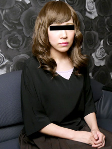 我爱色,一被搭讪,就发现了一个色色爱色的女孩。丸山茜