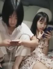 一男两女在车里呆了三个小时,他们都做了些什么?